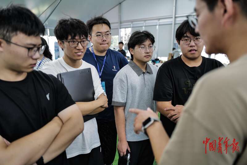 探班世界人形机器人运动会赛训基地(图6)