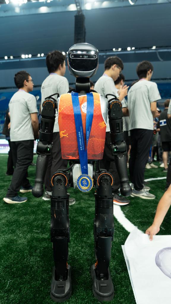 “清华火神队”为何能斩获机器人足球赛世界冠军？(图3)