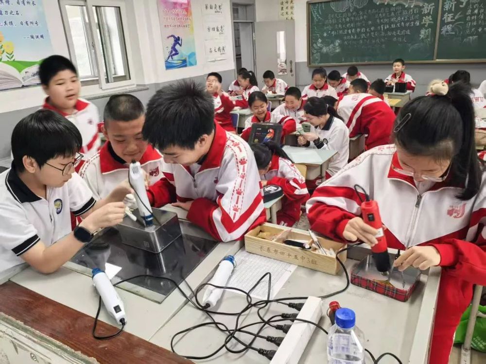 科技周四重奏 朝阳校园涌动科创潮(图2)