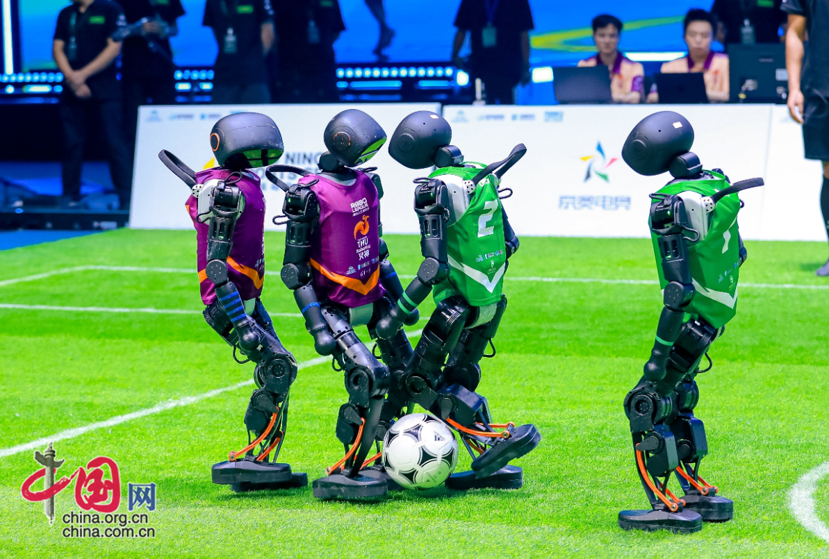 从赛场到客厅 竞技赛事加速人形机器人产业升级与场景落地(图1)