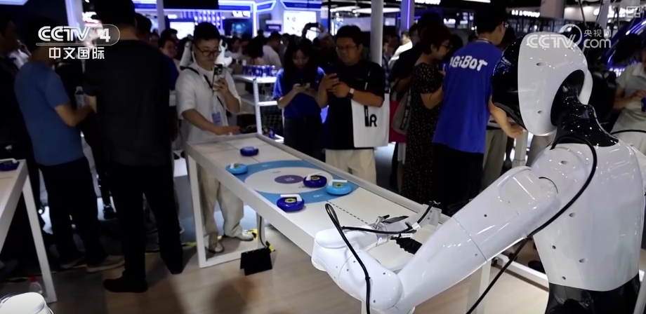 中国机器人产业稳居全球第一梯队 “全球首发”“中国首秀”重磅新品集中亮相(图6)
