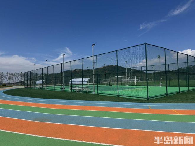 不只是场馆！“智能+专业+休闲”让健身细节感拉满！记者体验试运营中的浮山全民健身中心(图8)