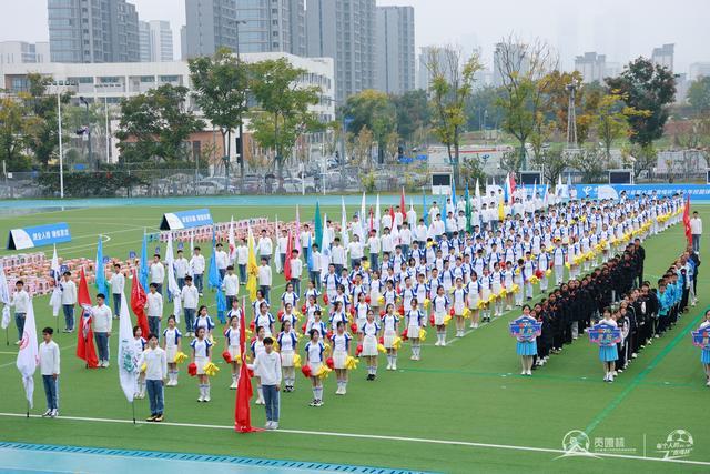 第六届“贡嘎杯”开幕 用科技与活力点亮天府新区(图2)