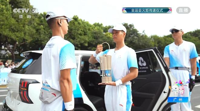 机器人当上火炬手无人车、飞行器、机器狗齐上阵(图3)