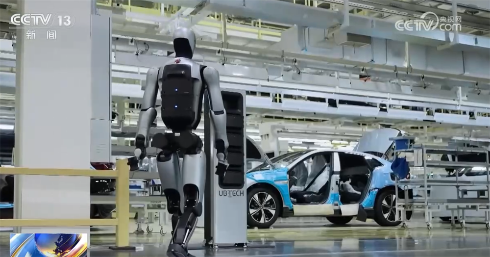 一双“灵巧手”实现突破折射机器人产业崛起 “中国智造”展现“新”活力(图12)