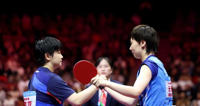 演都不演了！王曼昱官宣退赛不到24小时恶心的一幕出现了(图1)