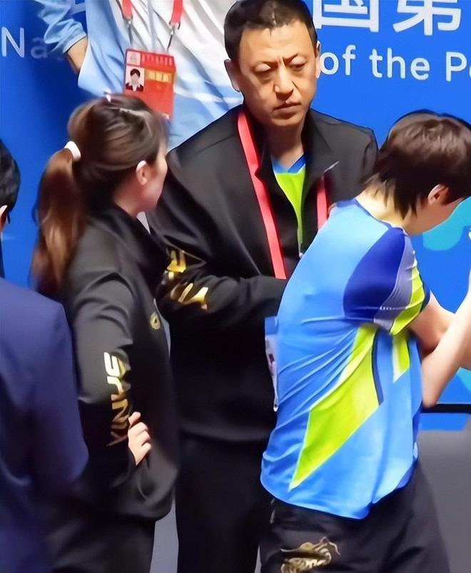 演都不演了！王曼昱官宣退赛不到24小时恶心的一幕出现了(图23)