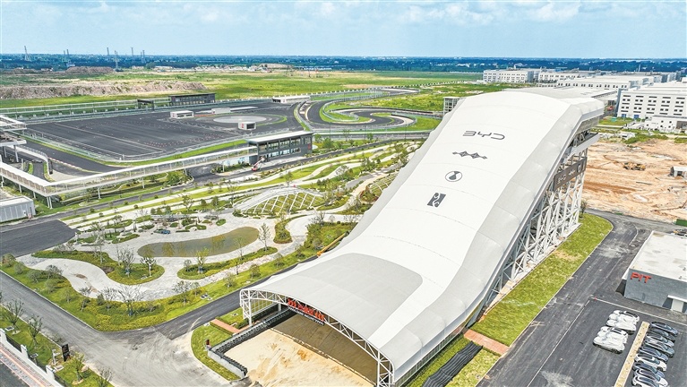 文化赋新能 产业添活力——郑州航空港探索文产融合共生新实践(图1)
