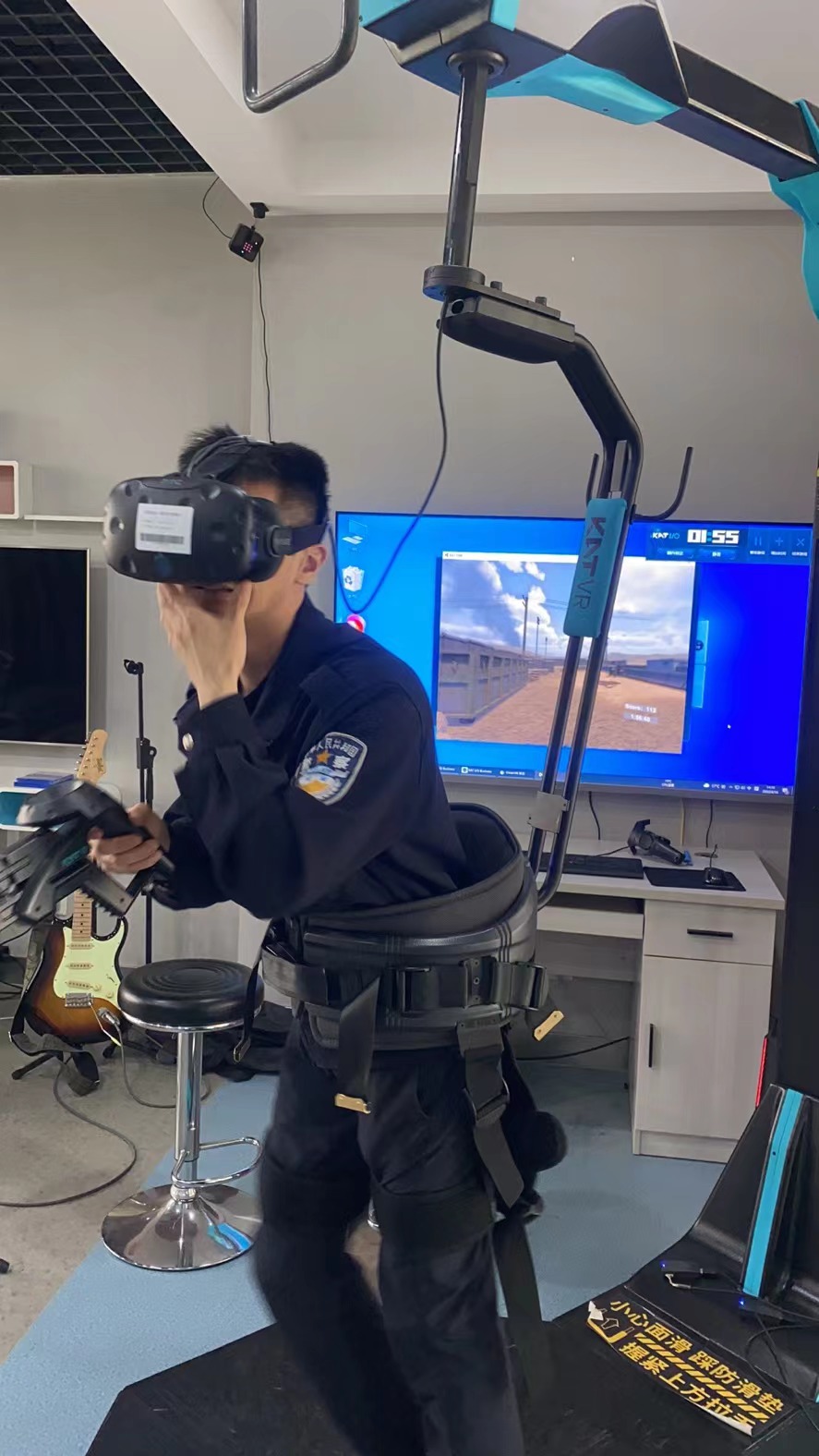 VR警务训练打架场景全解析：民警必备的处置技巧都在这！