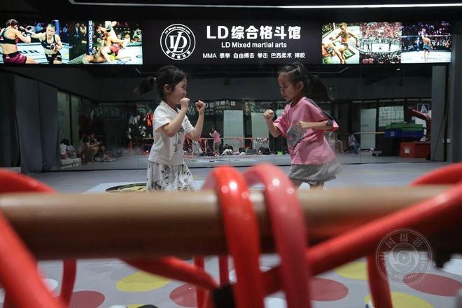 李亚隆：韧性2025(图30)