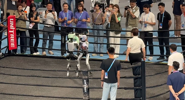 美媒:中国机器人运动热潮推动人形机器人走入家庭(图1)