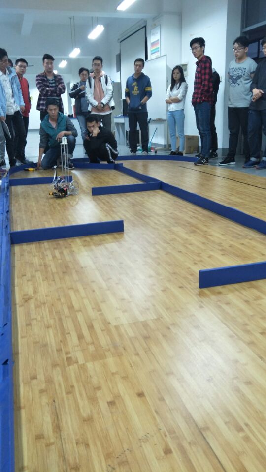 AI网球搭子：智能训练新体验南宁小学生的网球新伙伴(图1)