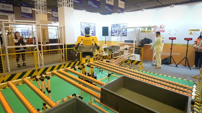 硅谷还在「卷PPT」中国机器人大军上岗！看呆歪果仁(图14)