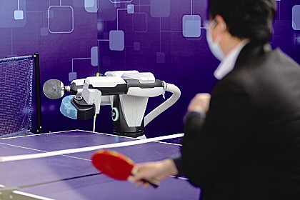 2026年马年春晚机器人表演：钢铁之躯跃动新春中国智造闪耀全球舞台(图1)