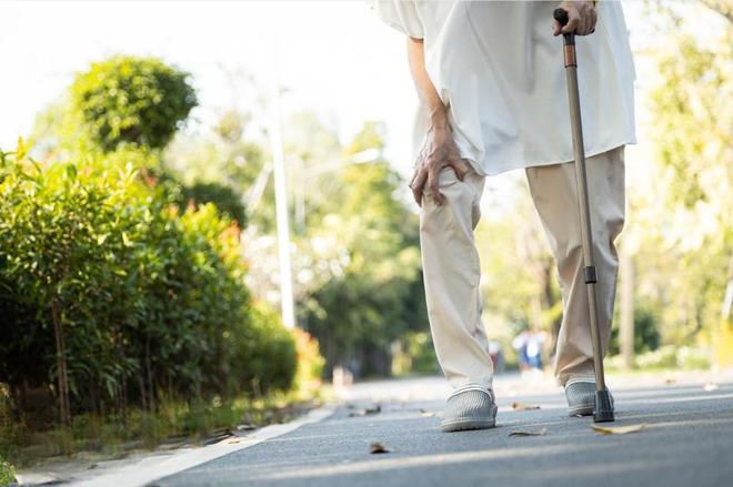 人活多久看走路就知道？寿命短的人走路一般会出现这7个特征(图4)