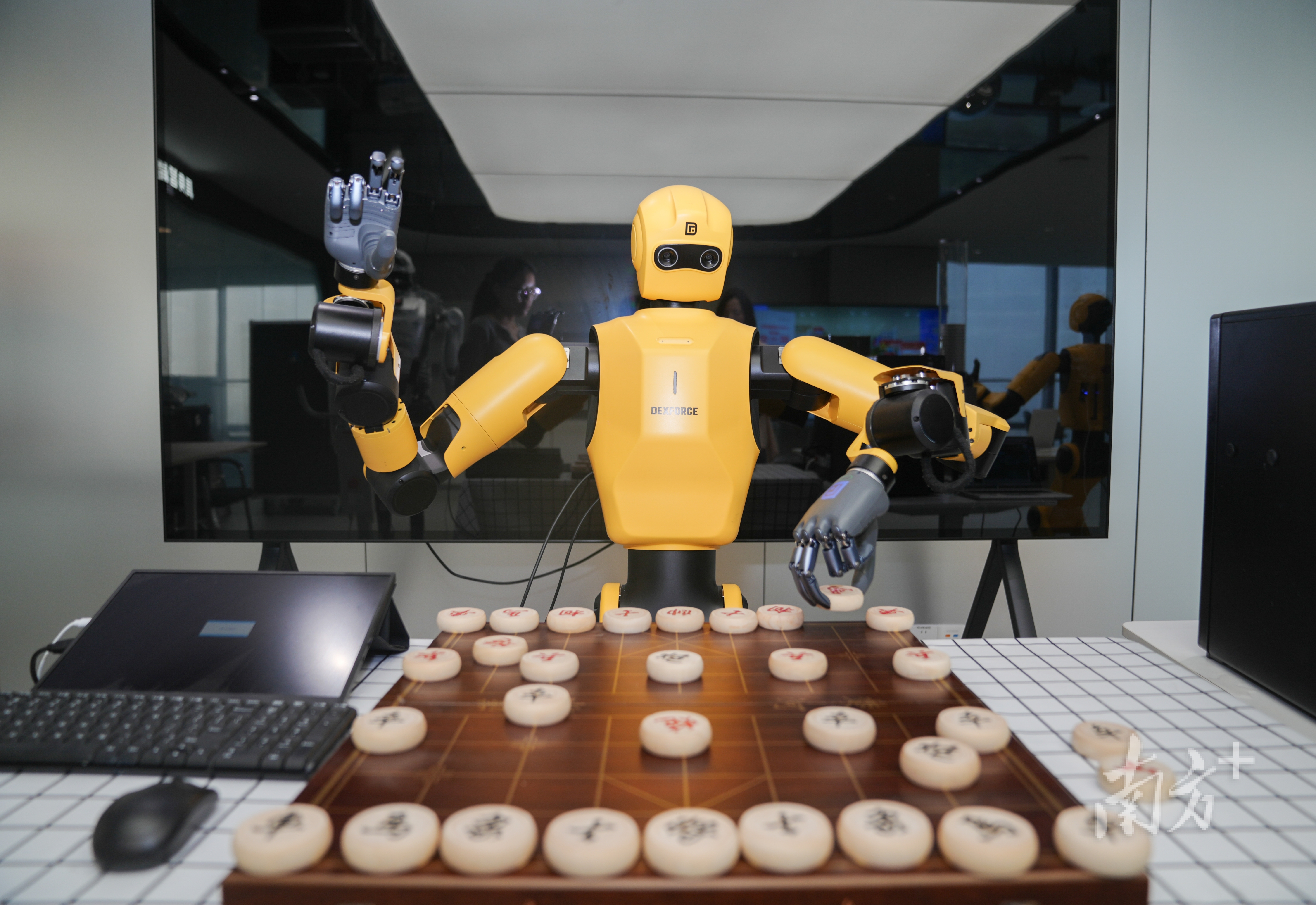 广东“机器人学校”来了！(图2)