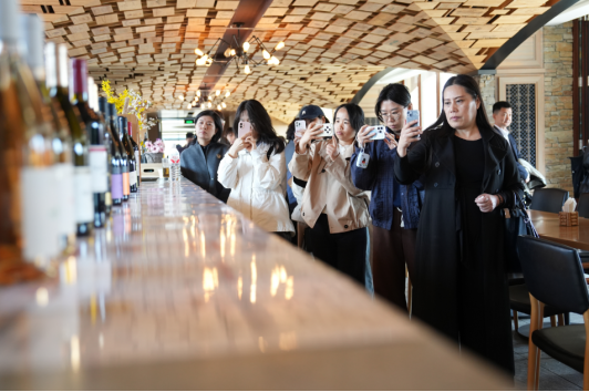 离都市不远离自然很近——最美四月天春游莱西正当时(图2)