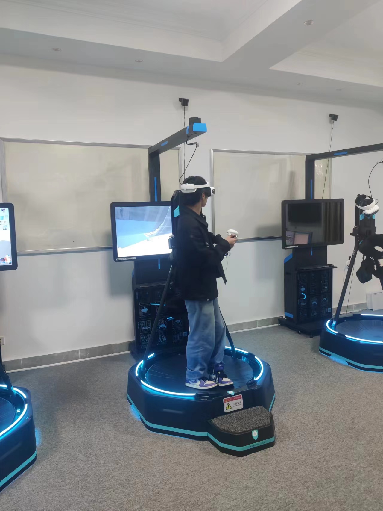 VR警务训练VR公安警务-革新警情处置：沉浸式强制传唤场景体验(图1)