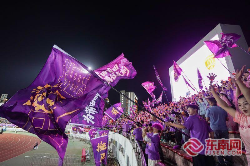 妈祖传情绿茵逐梦 “闽超”莆田VS泉州激情比拼燃动莆阳(图2)