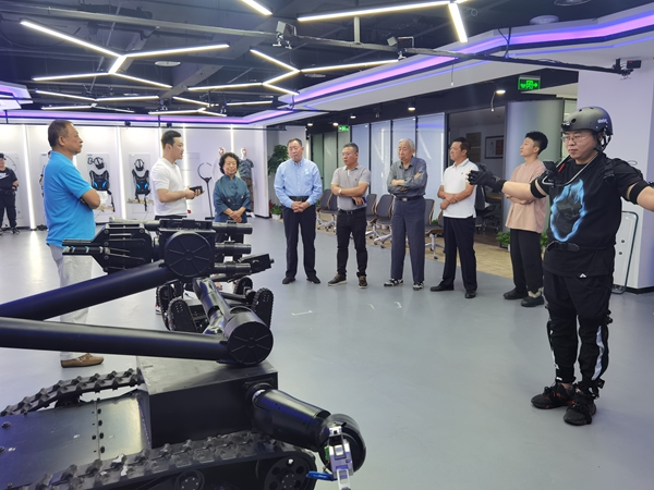 VR校园反恐体验系统