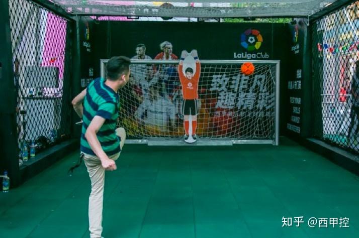 从厘米级到微米级机器人从“干重活儿”到穿针引线(图1)