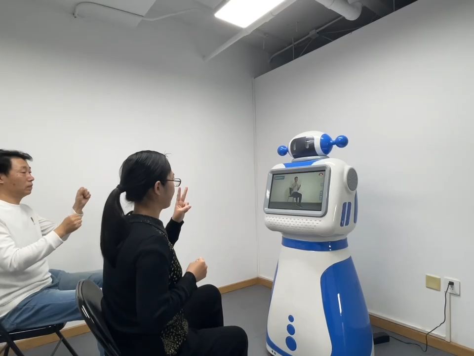 200余名香港青少年在北京完成深度创科实践训练
